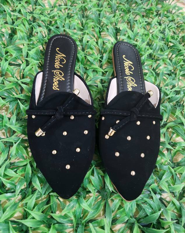 Mule Feminino Com Tachas Preto Mule Feminino Com Tachas Preto
